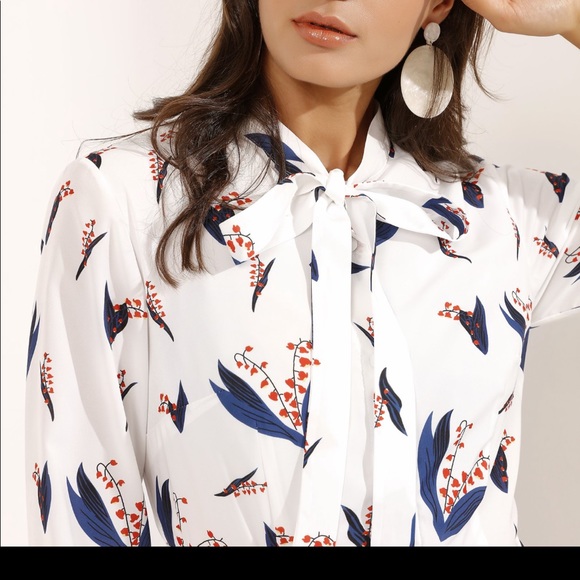 Dress - Picture 3 of 3